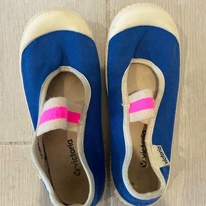 Victoria Shoes made in Spain- Kids Slip on Canvas Shoe w/ Elastic Strap.